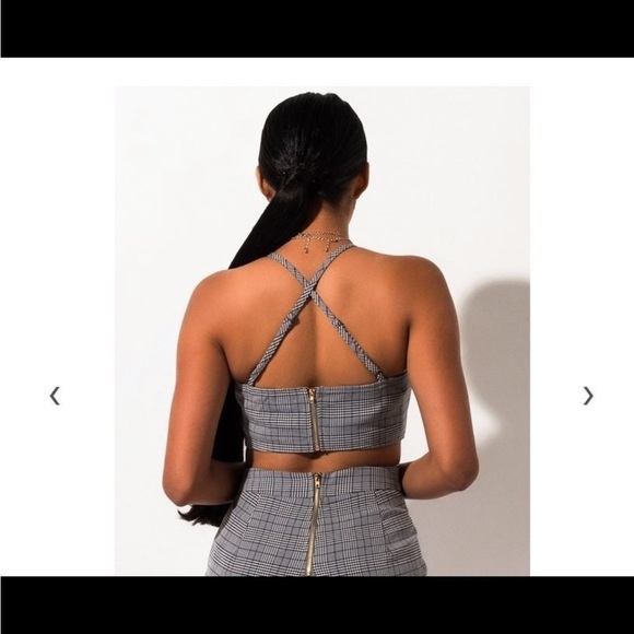 NWT AKIRA grey plaid cutout crisscross crop top L - Picture 3 of 4